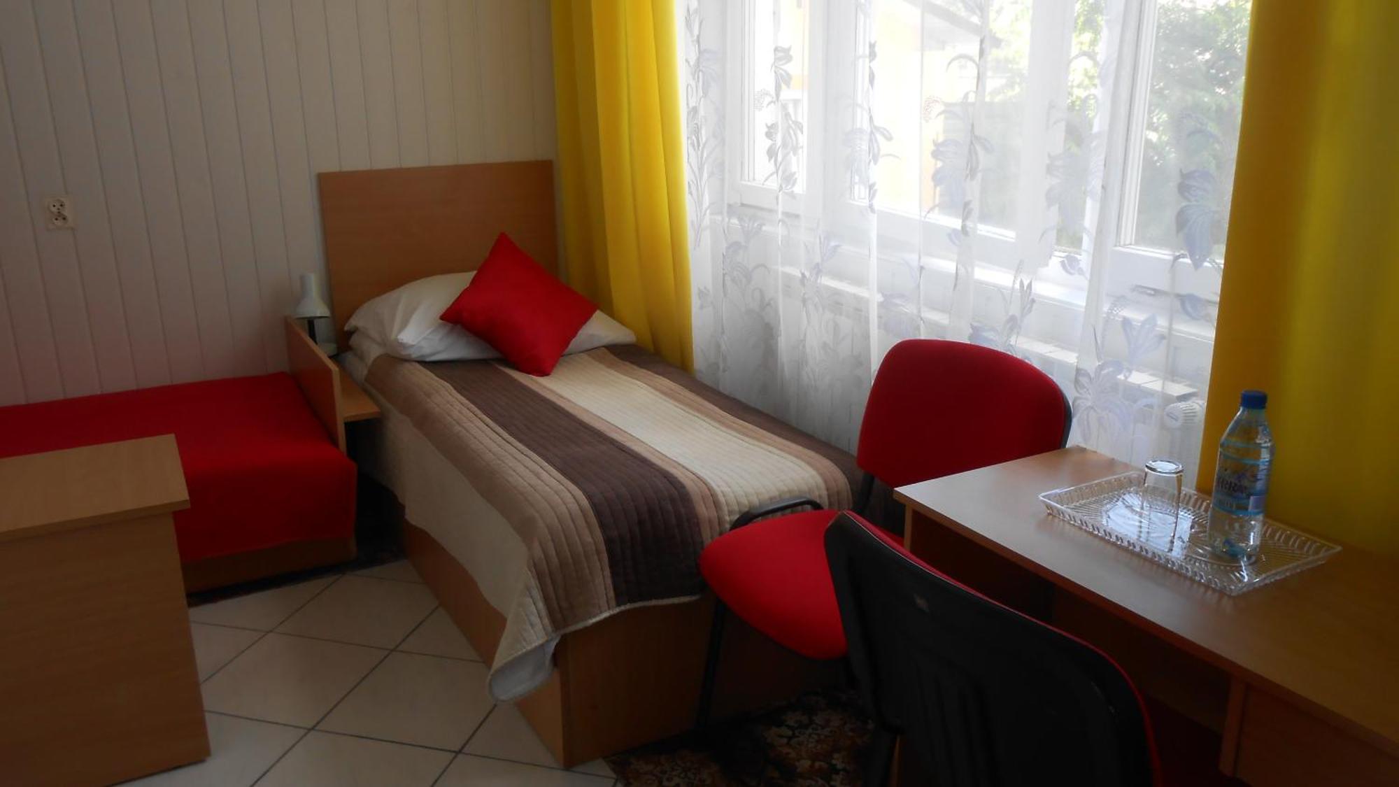 Hotel Leon Biała Podlaska Kamer foto