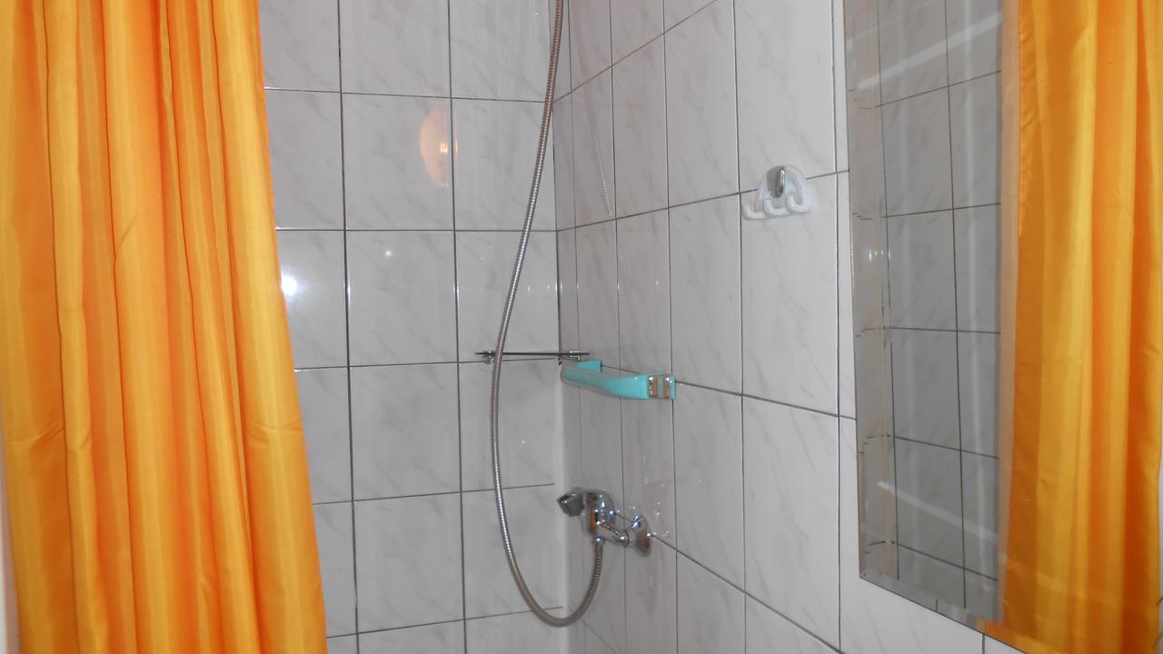 Hotel Leon Biała Podlaska Kamer foto