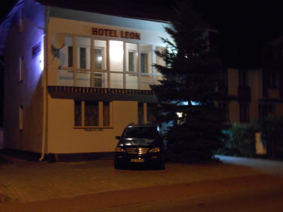 Hotel Leon Biała Podlaska Buitenkant foto